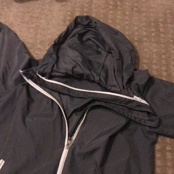 Windbreaker Men’s US S Gray Hoodie - Picture 7 of 9